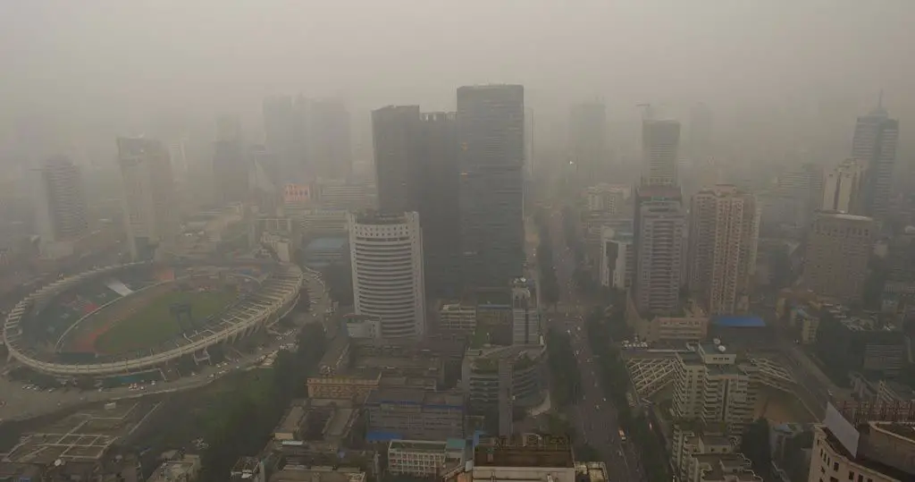 الصين تخطط لتحويل التلوث الهوائي إلى ألماس! Air-pollution-2